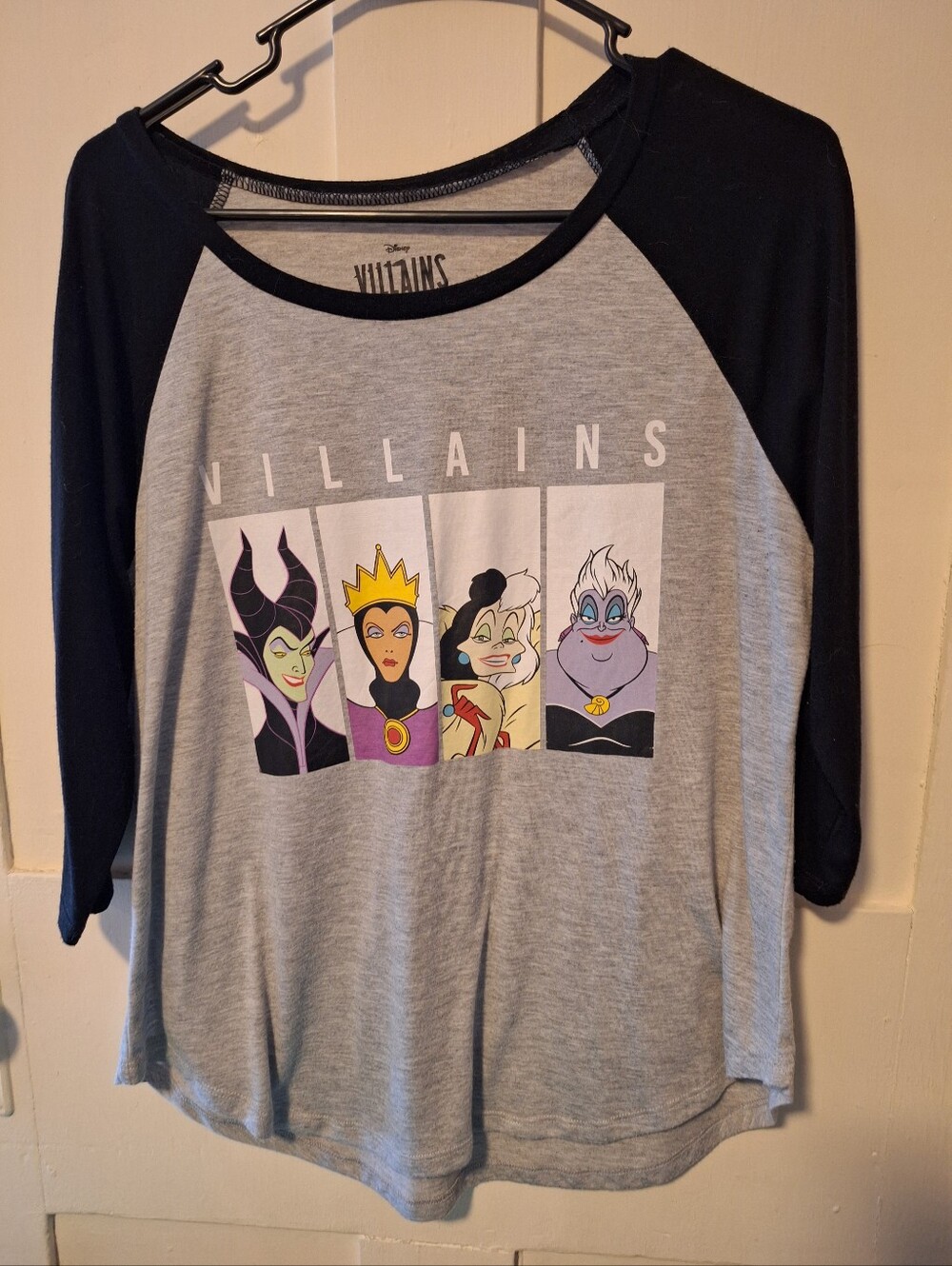 Disney Villains Raglan Tee - Gray & Black Trim